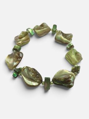 GREEN FRESHWATER PEARL BRACELET